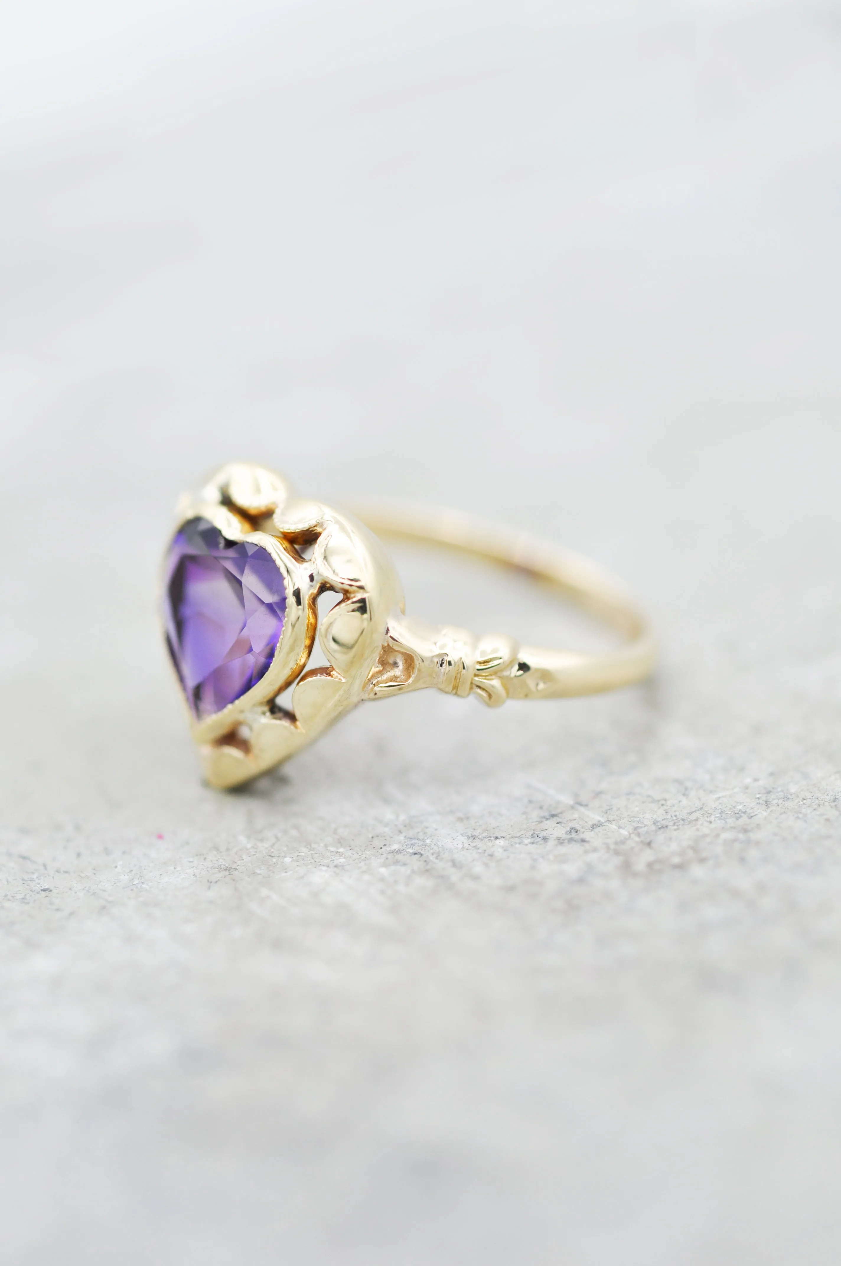 14K Juliette Heart Ring - Amethyst or Pink Morganite