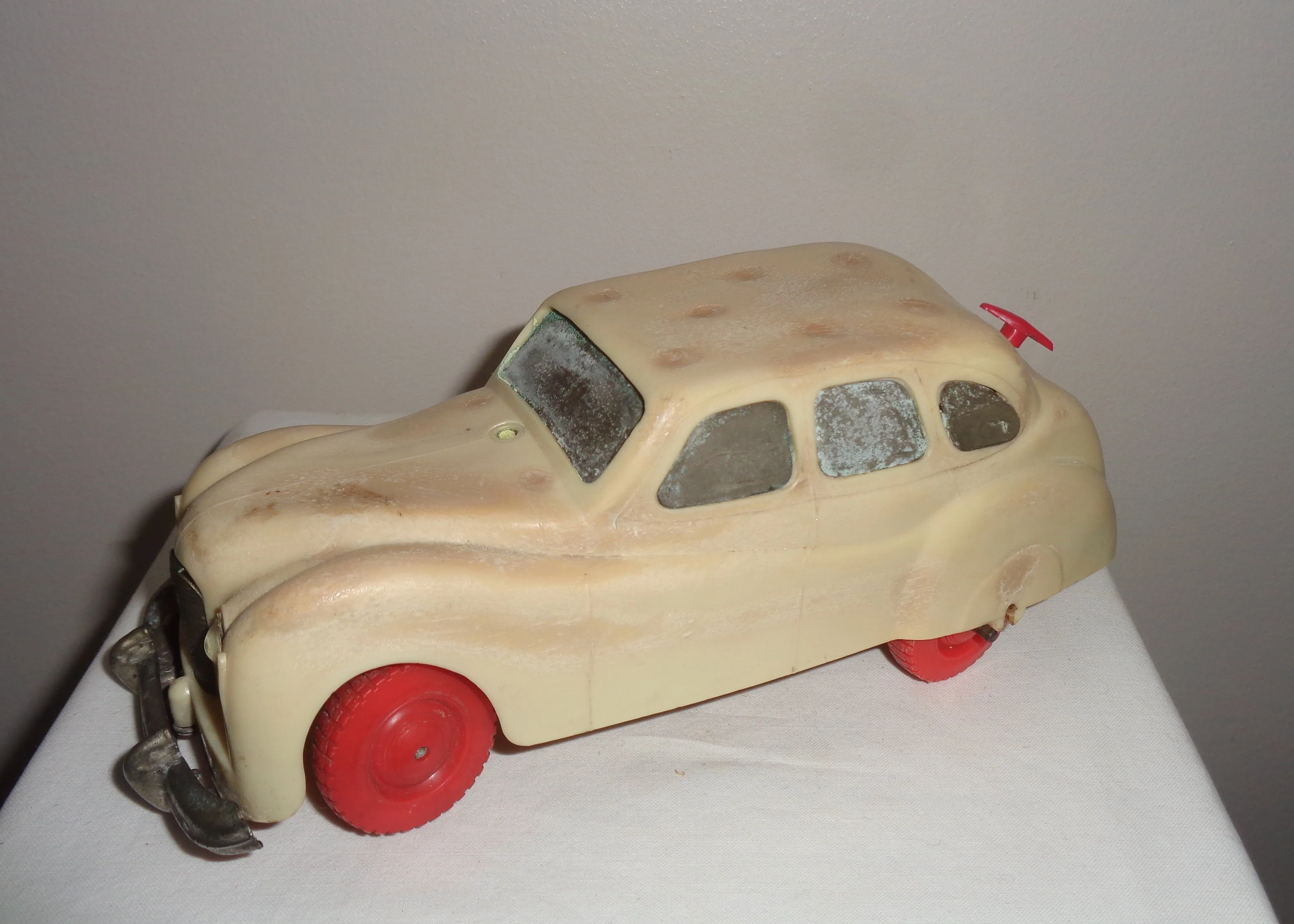 1950s Ever Ready Toy Electric Car Austin A70 Made of Early Plastic