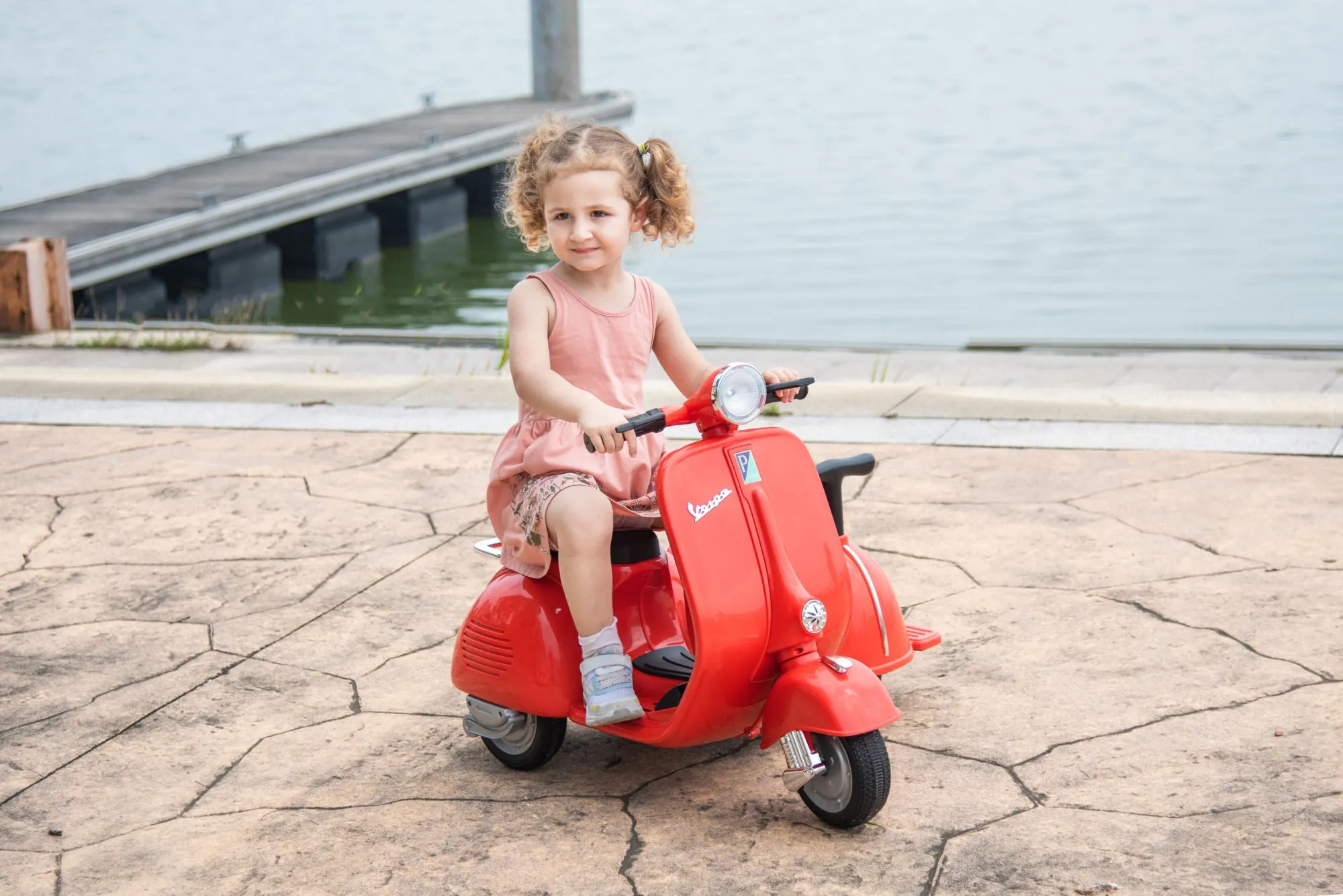 6V LICENSED Vespa Scooter Motorcycle with Side Car for kids, Red