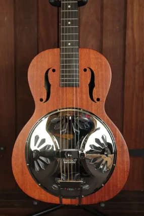 Gretsch G9200 Boxcar Round Neck Resonator