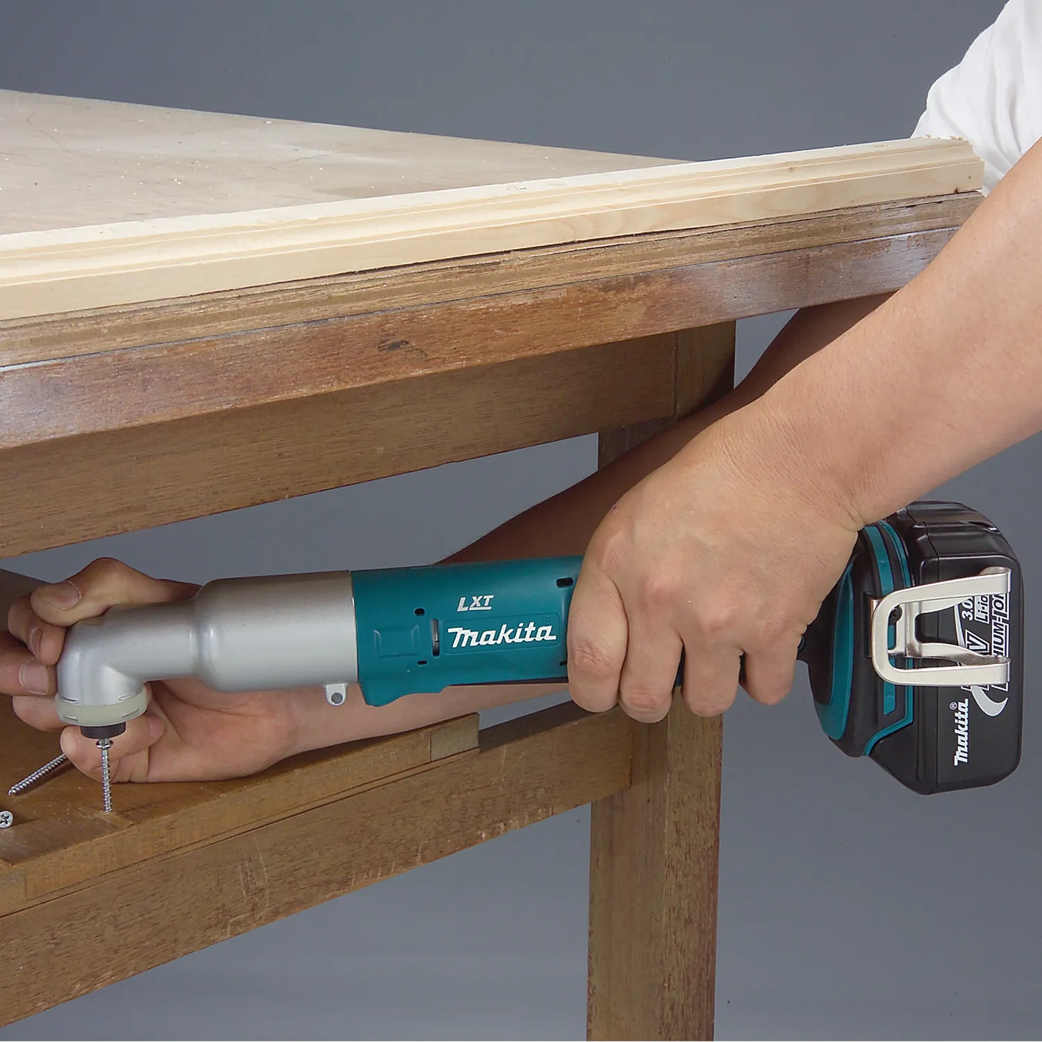 Makita XLT01 LXT Angle Impact Driver Kit