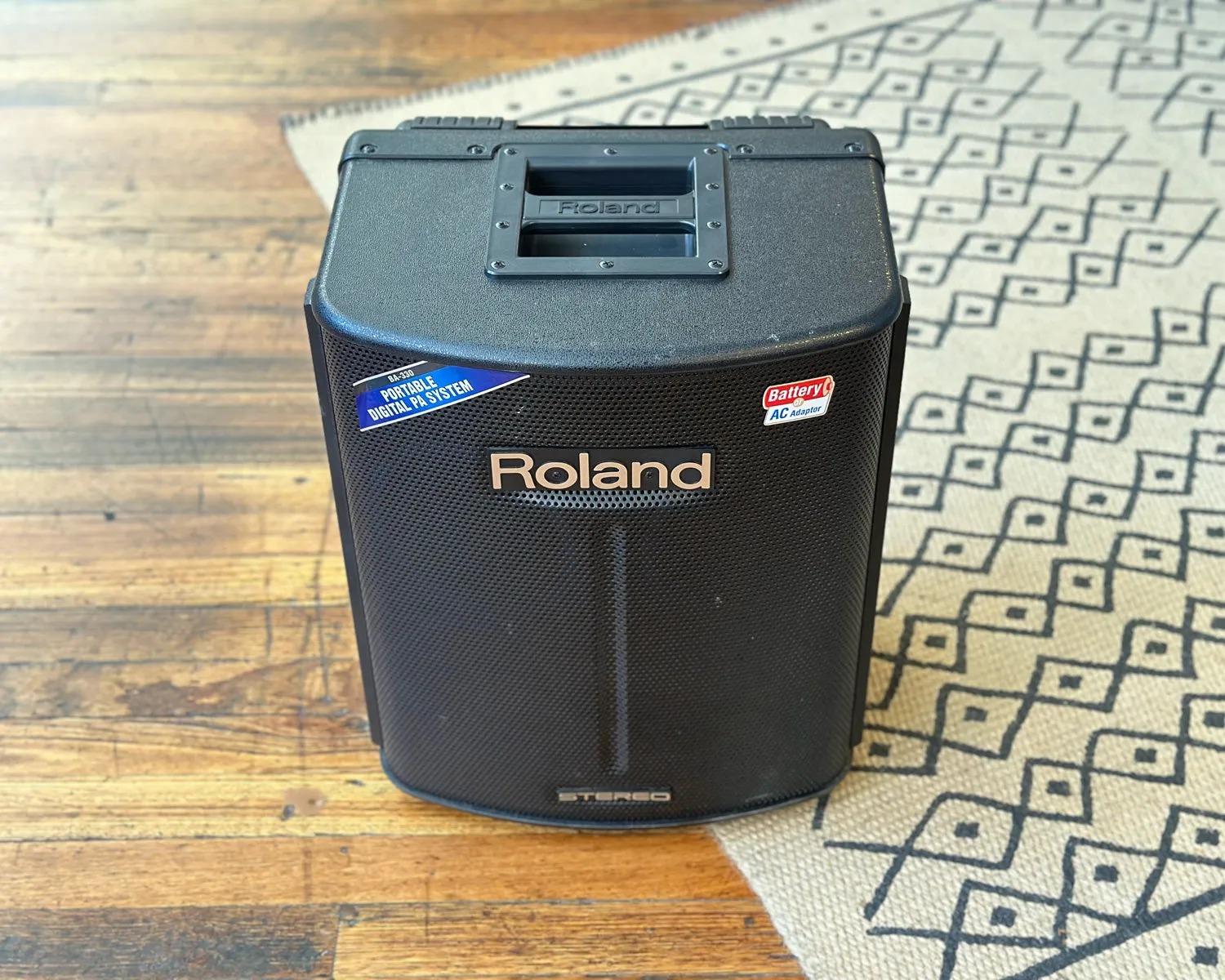 Roland BA-330 Stereo Portable Amplifier