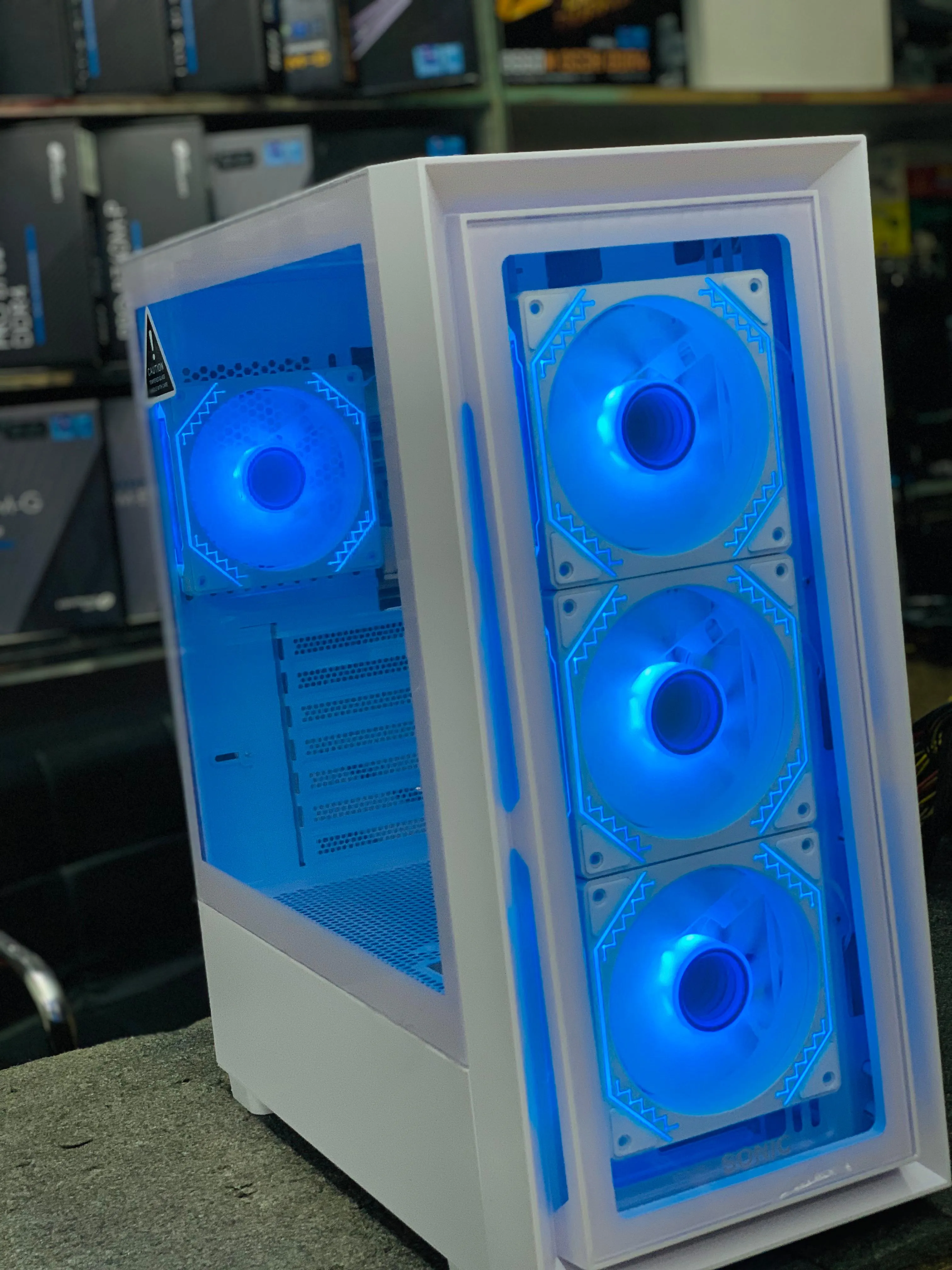 Sonic Casing Gaming C05 White 4 RGB Fans